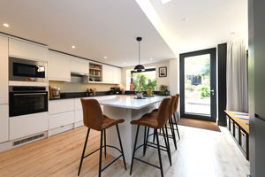 Kitchen Breakfast Room- click for photo gallery